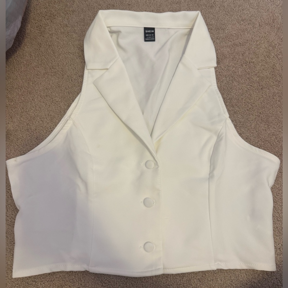 SHEIN Cream Button-Up Sleeveless Blouse